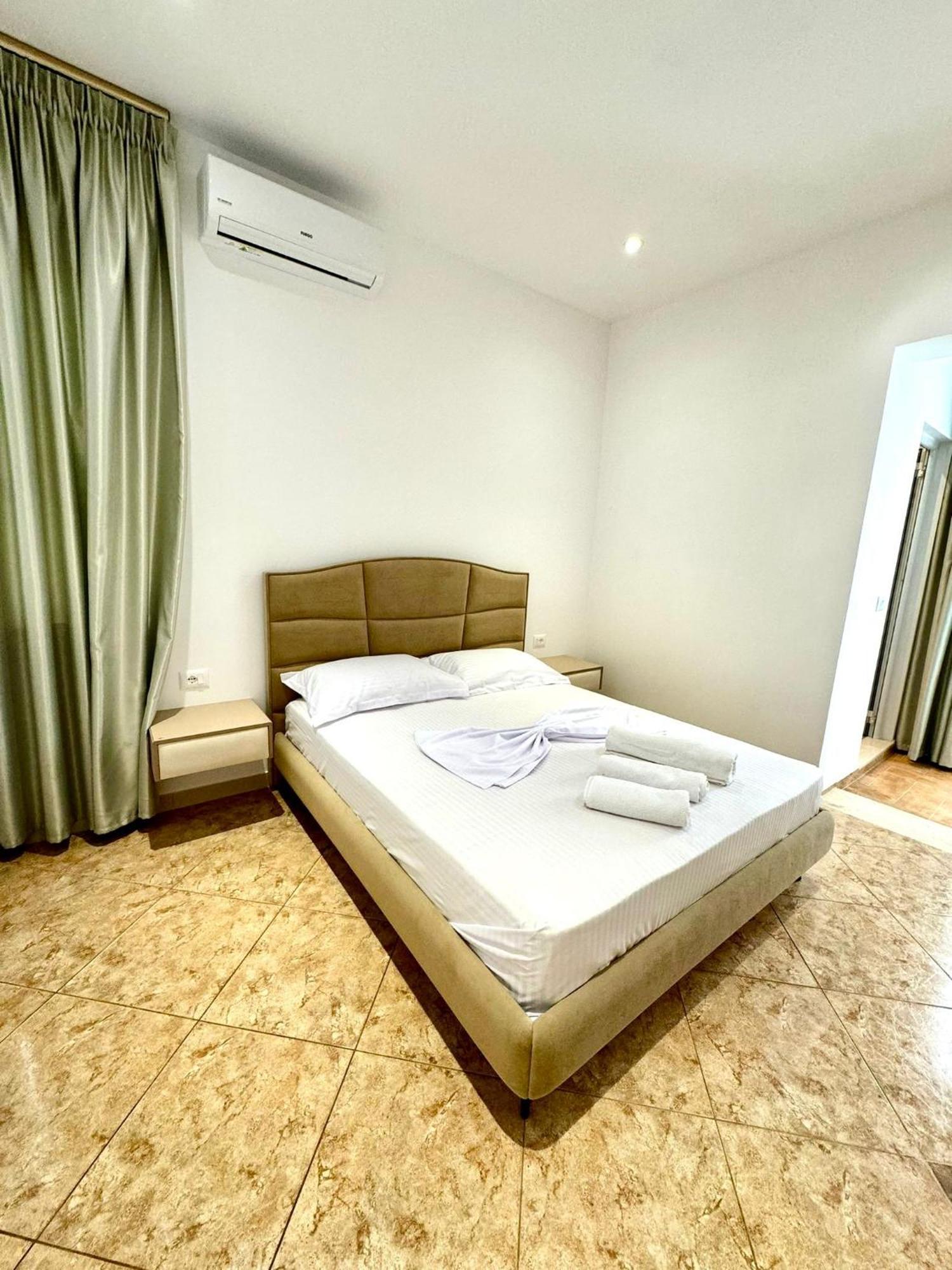 Hotel Balili Vlorë Extérieur photo