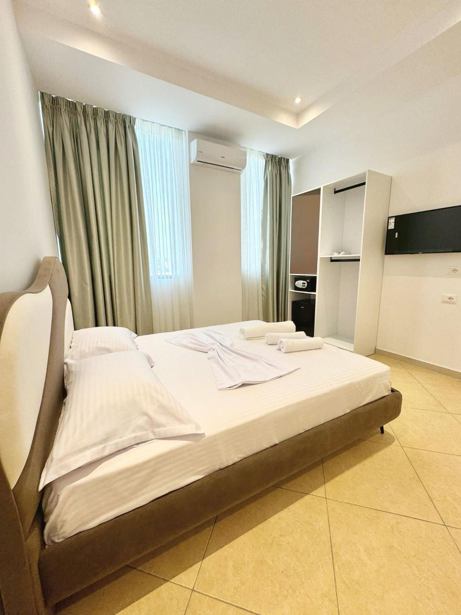 Hotel Balili Vlorë Extérieur photo