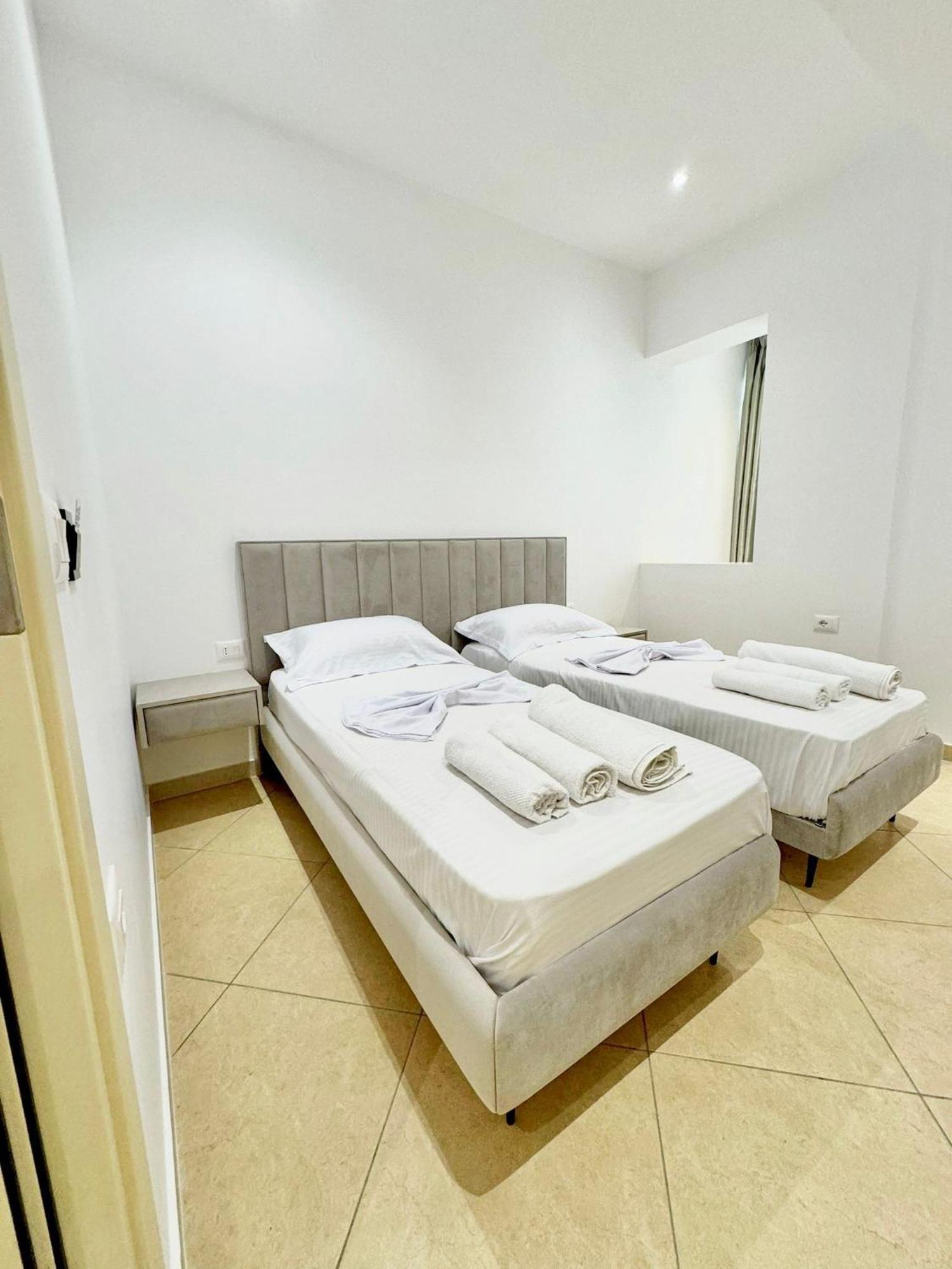 Hotel Balili Vlorë Extérieur photo